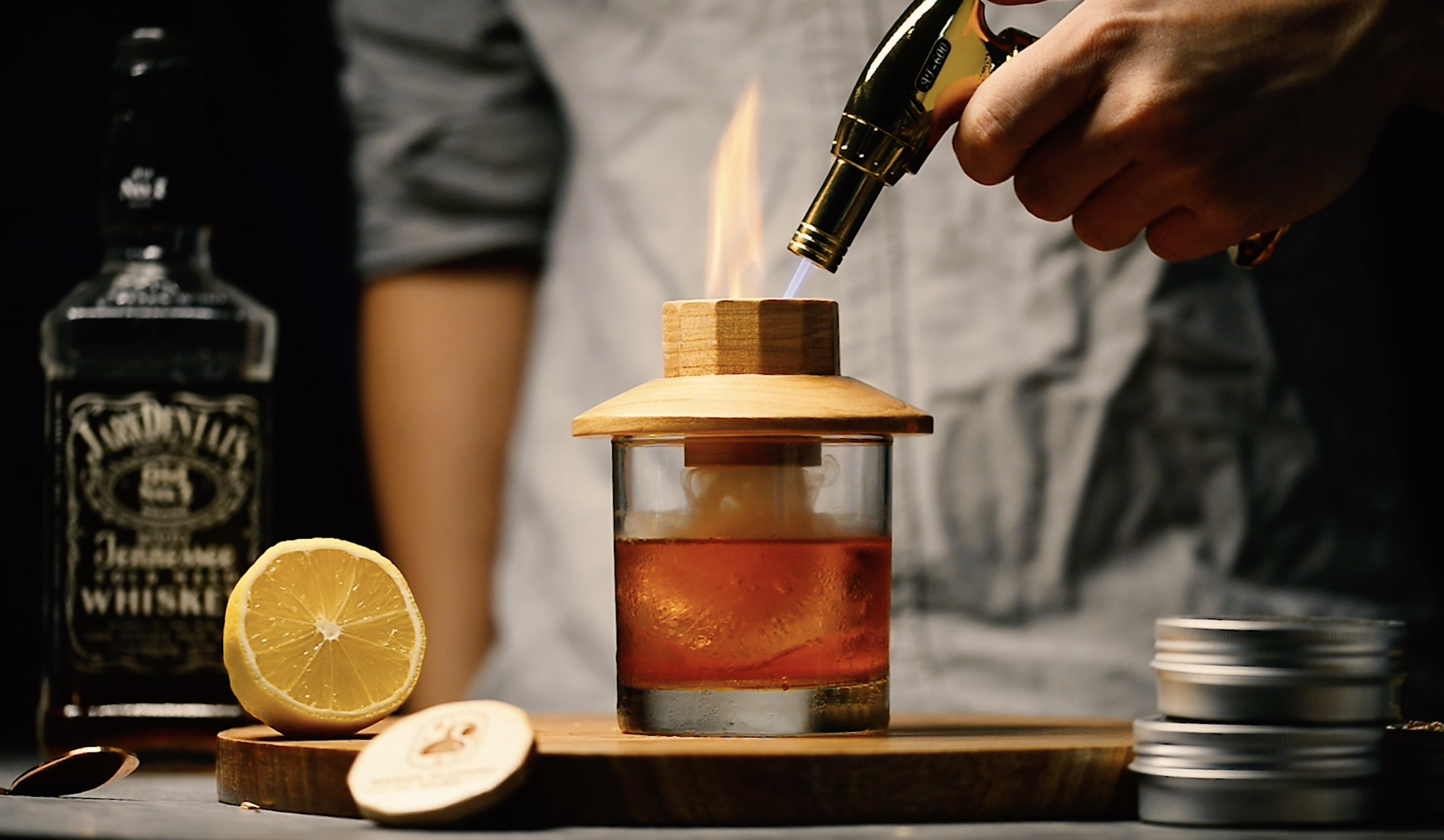 Amazon.com: Woody Flavors at Home Cocktail Smoker Kit – Drink